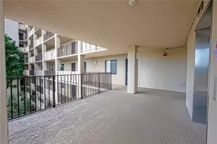 2206 S Cypress Bend Dr, Pompano Beach, FL 33069 - Photo 29