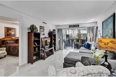 3060 Holiday Springs Boulevard #106, Margate, FL 33063 - Photo 9