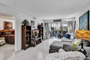 3060 Holiday Springs Blvd, Margate, FL 33063 - Photo 9