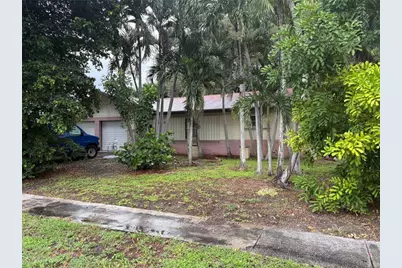 2109 Pinehurst Drive, West Palm Beach, FL 33407 - Photo 3