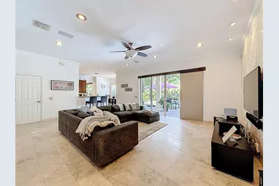 1673 Victoria Pointe Circle, Weston, FL 33327 - Photo 31