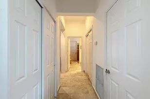 1673 Victoria Pointe Cir, Weston, FL 33327 - Photo 35