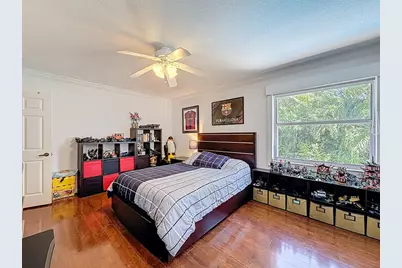 1673 Victoria Pointe Circle, Weston, FL 33327 - Photo 51