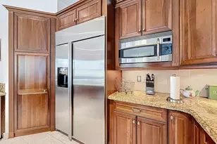 1673 Victoria Pointe Cir, Weston, FL 33327 - Photo 19