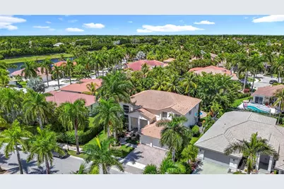 1673 Victoria Pointe Circle, Weston, FL 33327 - Photo 9