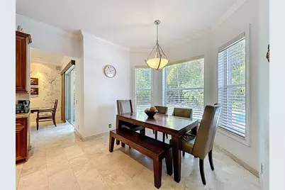 1673 Victoria Pointe Circle, Weston, FL 33327 - Photo 17