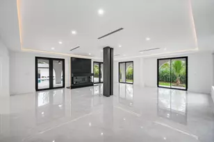 10201 SW 64th St, Miami, FL 33173 - Photo 7