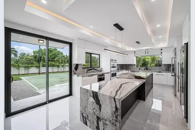 10201 SW 64th Street, Miami, FL 33173 - Photo 9