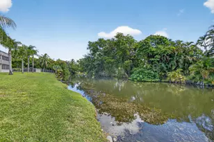 126 Sparrow Dr, Royal Palm Beach, FL 33411 - Photo 21