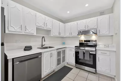 126 Sparrow Drive #10-B, West Palm Beach, FL 33411 - Photo 7