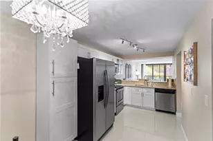 16 Royal Palm Way, Boca Raton, FL 33432 - Photo 5