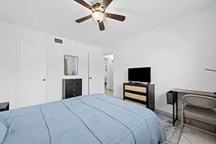 1000 SE 15th St, Fort Lauderdale, FL 33316 - Photo 5