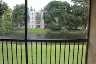 4084 NW 87th Ave, Sunrise, FL 33351 - Photo 7