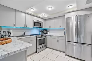 29 Laredo Pl, Davie, FL 33324 - Photo 7