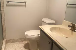 408 Grantham A, Deerfield Beach, FL 33442 - Photo 5