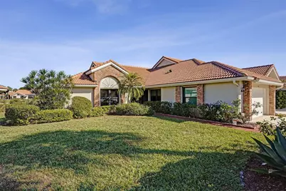 8486 Heather Place, Boynton Beach, FL 33472 - Photo 9