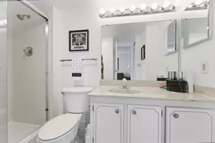 3675 N Country Club Dr, Aventura, FL 33180 - Photo 13