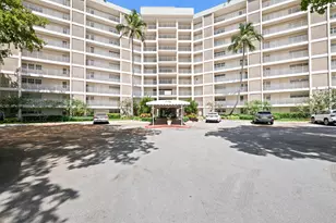 3051 N Course Dr, Pompano Beach, FL 33069 - Photo 3