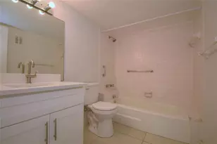 9 NE 19th Ct, Wilton Manors, FL 33305 - Photo 15