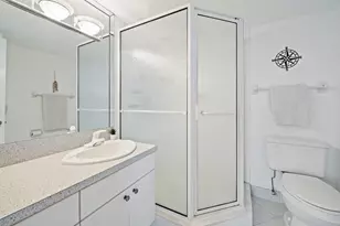 1050 Hillsboro Mile, Hillsboro Beach, FL 33062 - Photo 19