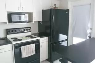 460 Paradise Isle Blvd, Hallandale Beach, FL 33009 - Photo 5