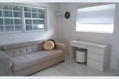 460 Paradise Isle Boulevard #301, Hallandale Beach, FL 33009 - Photo 9