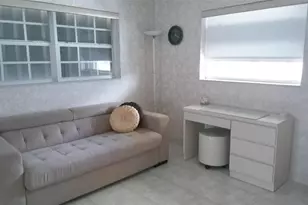 460 Paradise Isle Blvd, Hallandale Beach, FL 33009 - Photo 9