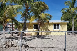 135 Peace Ave, Tavernier, FL 33070 - Photo 1