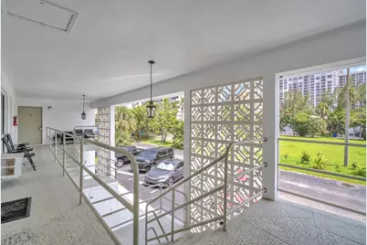 3213 Colony Club Road, Pompano Beach, FL 33062 - Photo 15