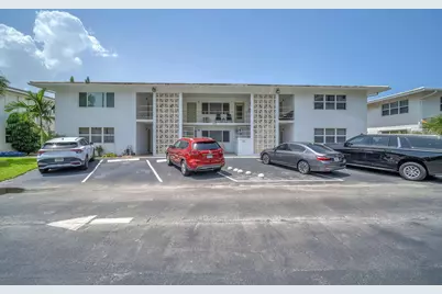 3213 Colony Club Road, Pompano Beach, FL 33062 - Photo 9