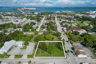 822 Ave D, Fort Pierce, FL 34950 - Photo 1