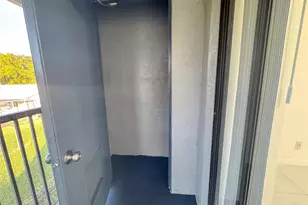 10687 Royal Palm Blvd, Coral Springs, FL 33065 - Photo 19