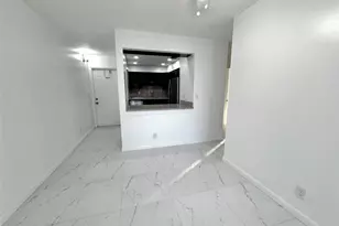 10687 Royal Palm Blvd, Coral Springs, FL 33065 - Photo 7