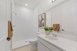 10669 NW Suncrest Loop, Port Saint Lucie, FL 34987 - Photo 19