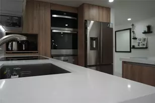 6941 Carlyle Ave, Miami Beach, FL 33141 - Photo 19