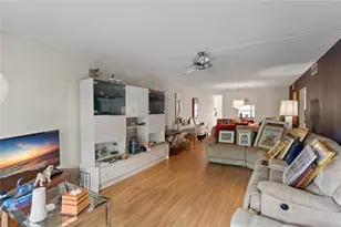 2302 Lucaya Ln, Pompano Beach, FL 33066 - Photo 21