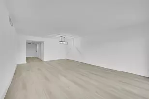 2801 N Palm Aire Dr, Pompano Beach, FL 33069 - Photo 11