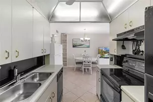 3028 Cambridge B, Deerfield Beach, FL 33442 - Photo 11