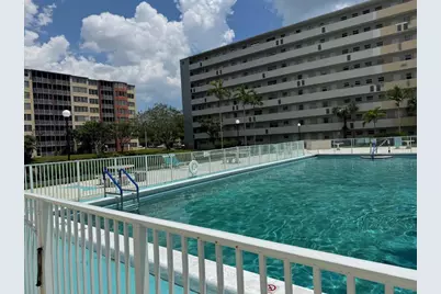 1770 NE 191st Street #112-1, Miami, FL 33179 - Photo 1