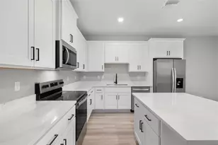 1607 Celebration Dr, Fort Pierce, FL 34947 - Photo 3