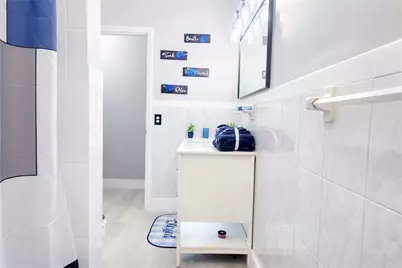 14715 N Spur Drive, Miami, FL 33161 - Photo 9