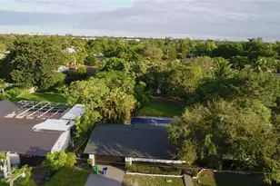 14715 N Spur Dr, Miami, FL 33161 - Photo 37