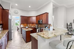 9005 One Putt Pl, Port Saint Lucie, FL 34986 - Photo 11