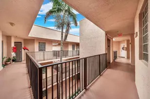 4111 Coral Tree Cir, Pompano Beach, FL 33073 - Photo 49