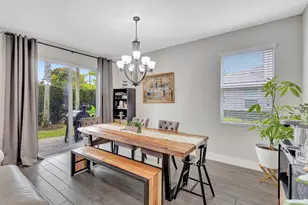 92 Palmetto Ln, Royal Palm Beach, FL 33411 - Photo 11