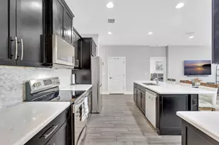 92 Palmetto Ln, Royal Palm Beach, FL 33411 - Photo 7