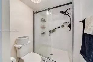 2560 NW 103rd Ave, Sunrise, FL 33322 - Photo 15