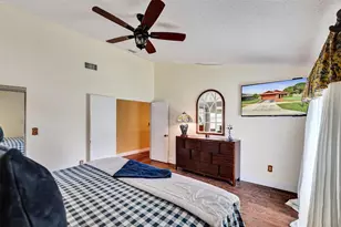 3440 E Point Dr, Hollywood, FL 33026 - Photo 31