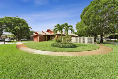 3440 E Point Drive, Cooper City, FL 33026 - Photo 3