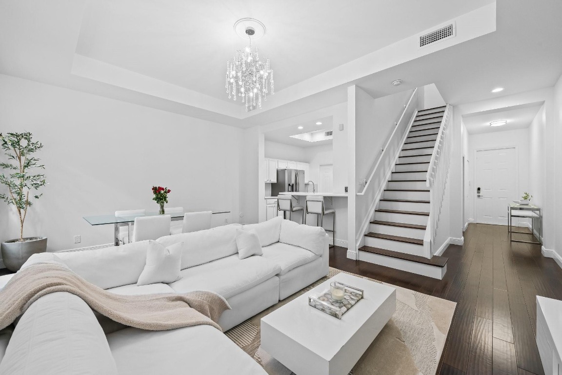 515 SW 18th Ave #18 main architectural view